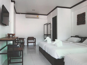 Vlodge Vegetarian & Vegan Hotel