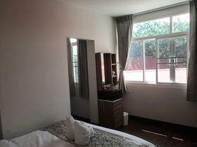 Votel Holiday House