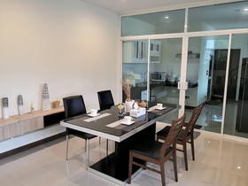 Votel Holiday House