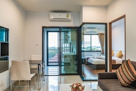 OYO 338 V-Twin Donjan Service Apartment