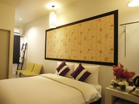 Walking Street Residence