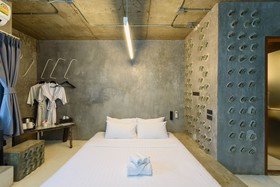 We Terminal Hotel