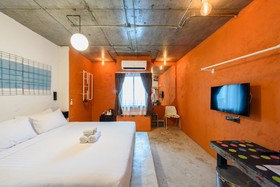 We Terminal Hotel