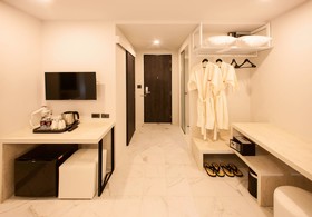 We Terminal Hotel