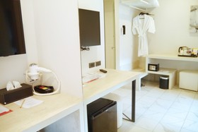 We Terminal Hotel