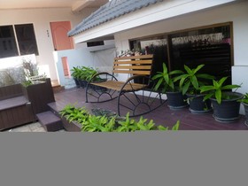 Wiangchomphu Hotel