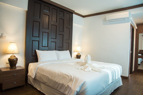 Wing Bed