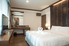 Wing Bed