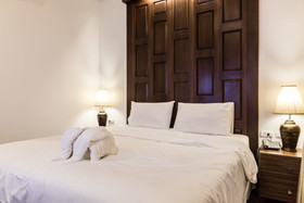 Wing Bed