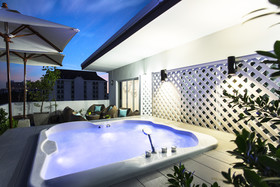 Tolani Nimman Villa Chaing Mai