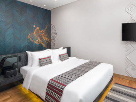 Cross Chiang Mai Riverside