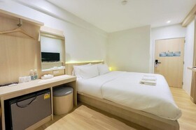 Zhennan Teabar Hotel