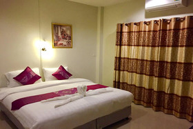 Apinsaya House