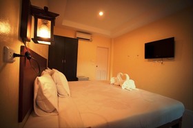 Baan Baramee Guesthouse