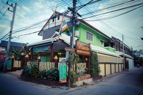 Baan Baramee Guesthouse