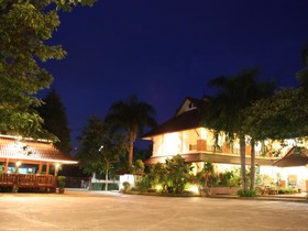 Baan Lanna Hotel