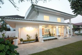 Banlomnow