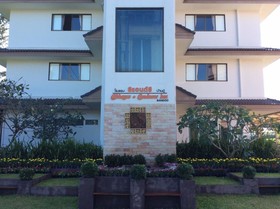 Cabbages And Condoms Inn - Baan Doo