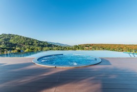 Chiangrai Lake Hill Resort