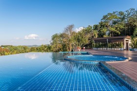Chiangrai Lake Hill Resort
