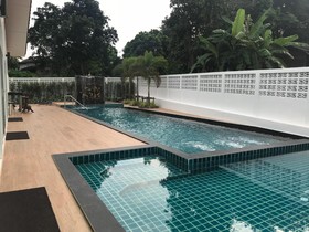 De Flora Pool Villa