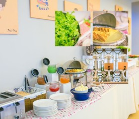 De Hug Hotel & Residence