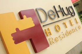 De Hug Hotel & Residence