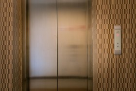 De Hug Hotel & Residence