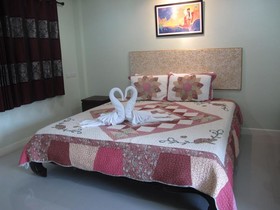 Explore Hotel