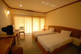 Golden Land Hotel
