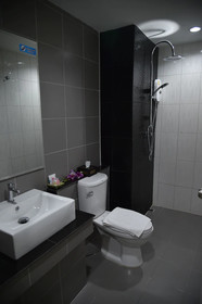 Happy Room Hotel