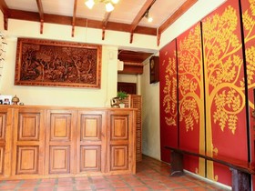 Huenchandee Hotel