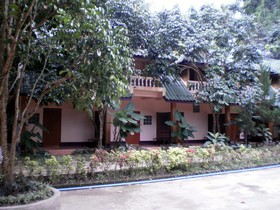 Khunnam Rimtarn Resort