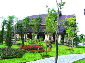 Laluna Hotel & Resort