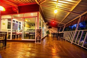 Mana Hotel