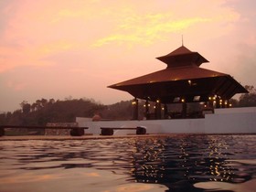 Manee Dheva Resort and Spa