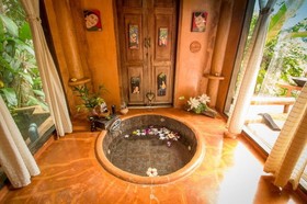 Monmaen Resort & Spa