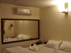 Ngeeb Bed & Breakfast