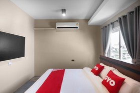 OYO 75386 Sleep Story