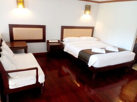 Saensukkho Green Hotel & Resort