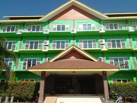 Saensukkho Green Hotel & Resort