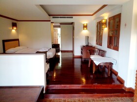 Saensukkho Green Hotel & Resort