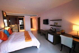 Siam Triangle Hotel
