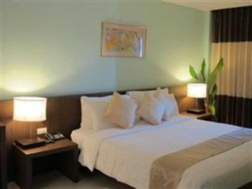 Siam Triangle Hotel