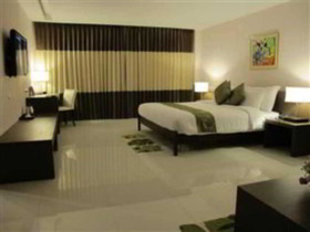 Siam Triangle Hotel