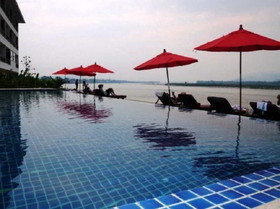 Siam Triangle Hotel