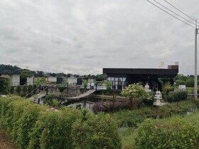 Simple Garden Resort
