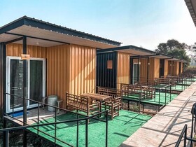 Simple Garden Resort