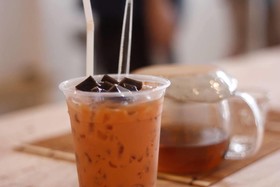 Sook Cafe and Youth Hostel