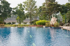 The Imperial River House Resort